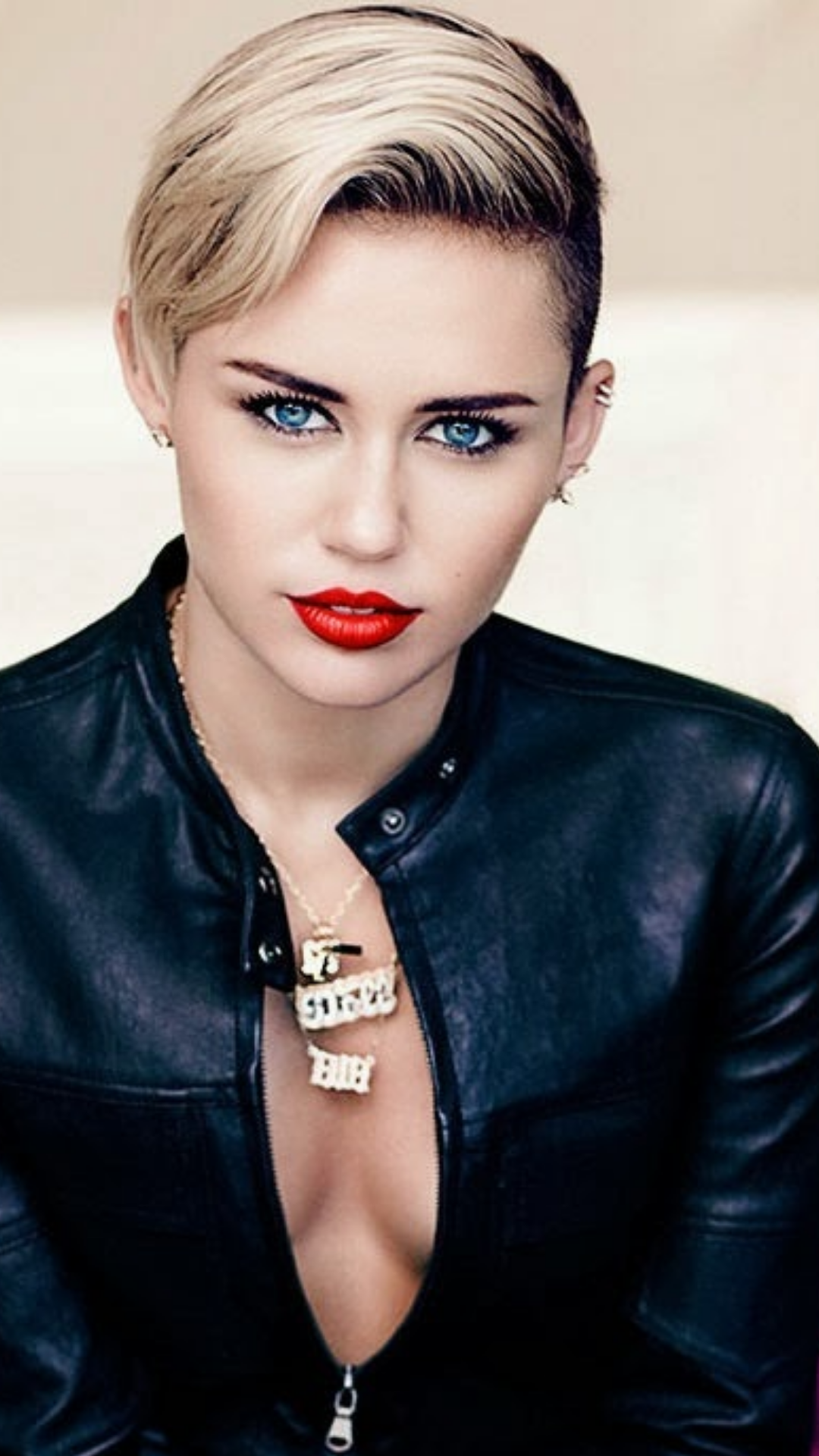 Tickling facts that you'll not remember about Miley Cyrus 