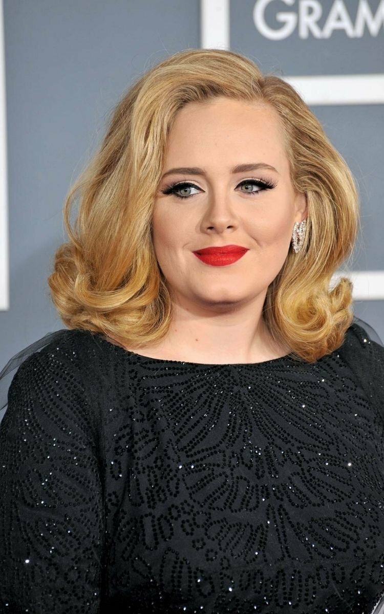 Adele expresses regret to fans via FaceTime for deferring her Las Vegas residency