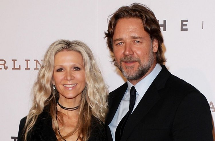 Russell Crowe appears in public with his fiancée for the first time in ...