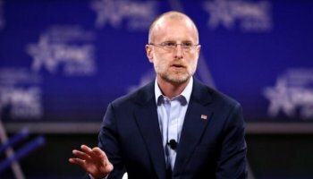 FCC Commissioner doesn’t want TikTok on Google app store