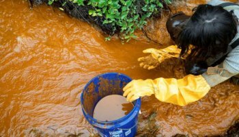 Ohio Rivers turned Orange! Toxic pollution is the main reason for this dramatic change!