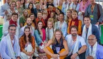 The renowned Hollywood Celebrities who embraced Hinduism