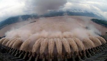Top 10 dangerous dams on the Earth