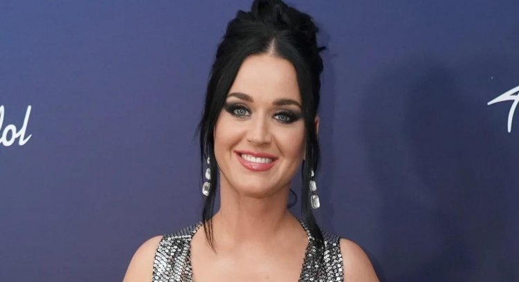 No time for hangovers. That's why Katy Perry Starts De Soi - FactsWOW