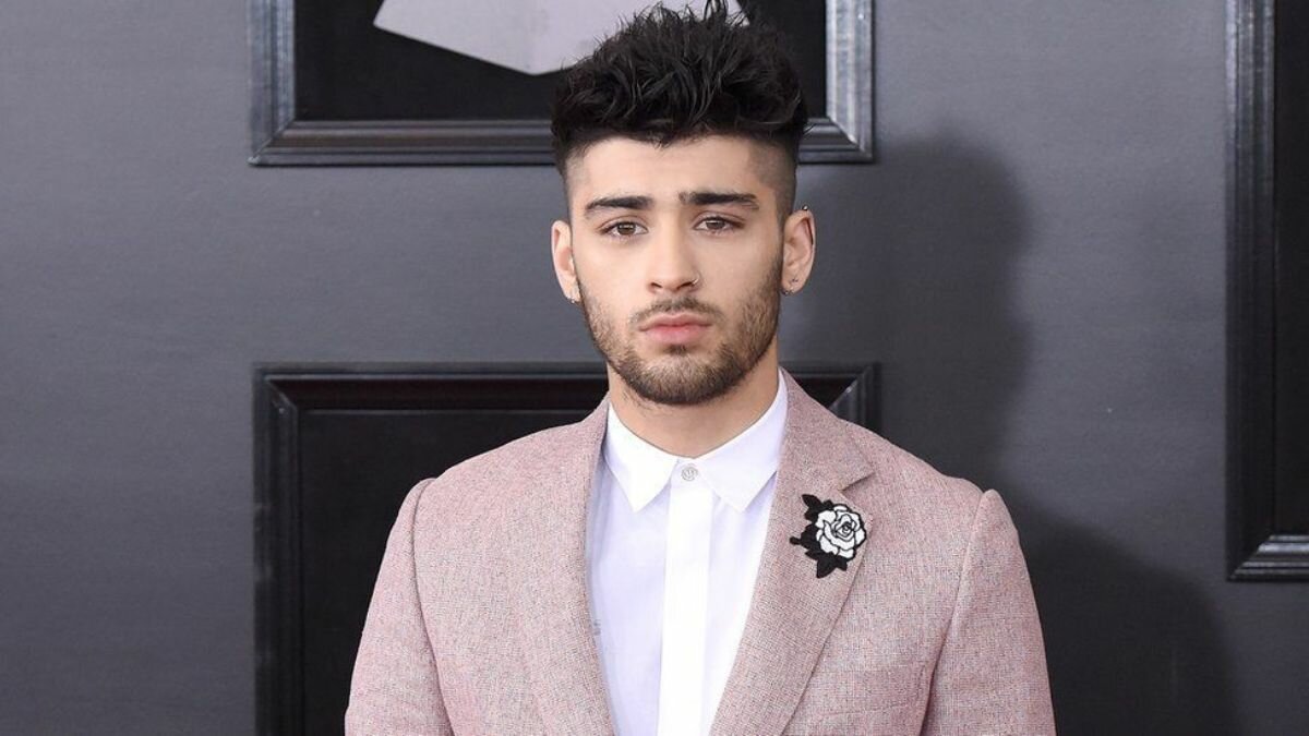 Zayn Malik end of probation period
