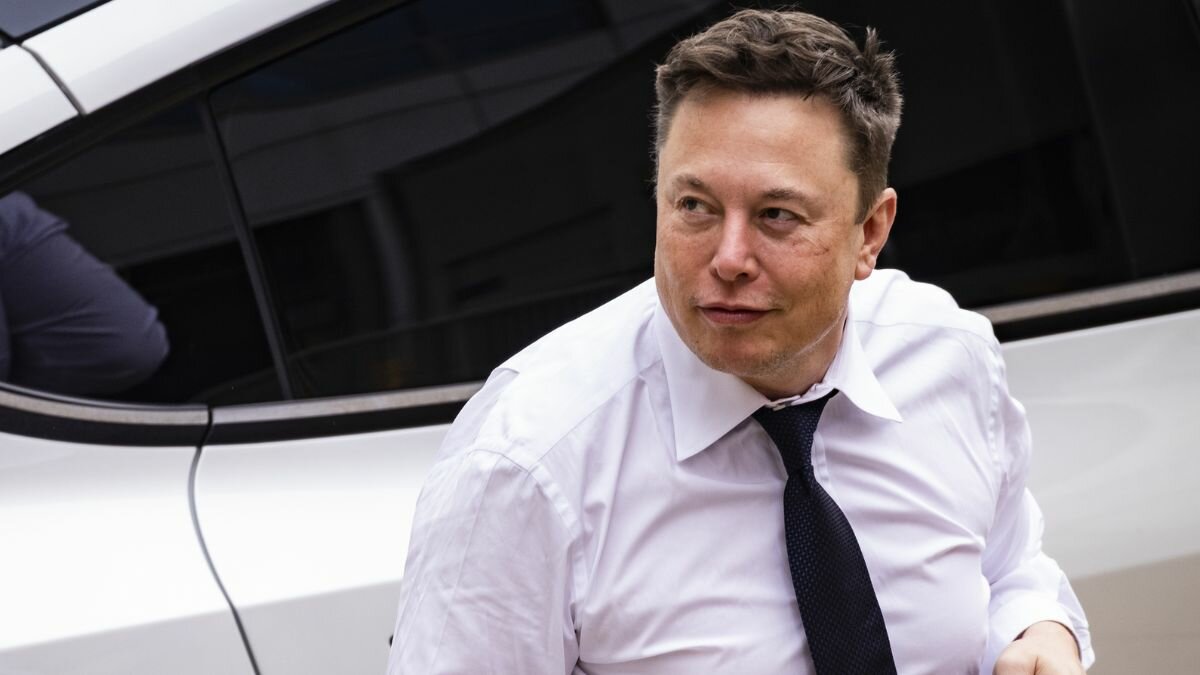 Achievement in the social media